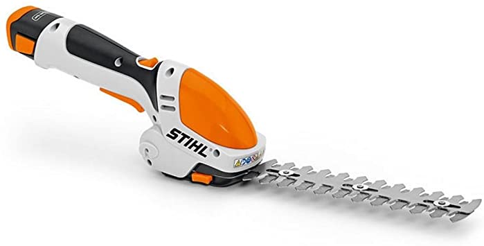 Cortasetos Stihl HS 45. Longitud de Corte: 61 cm.