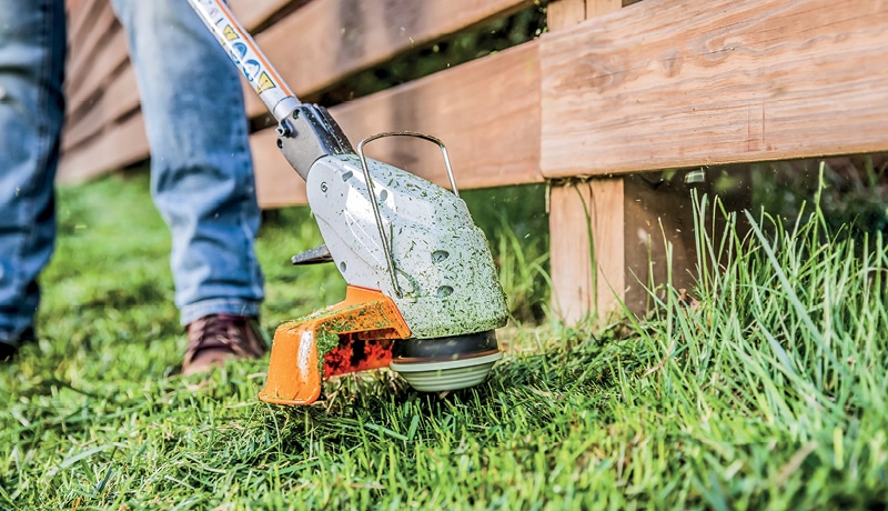 Bordes de césped perfectos con tu motoguadaña STIHL