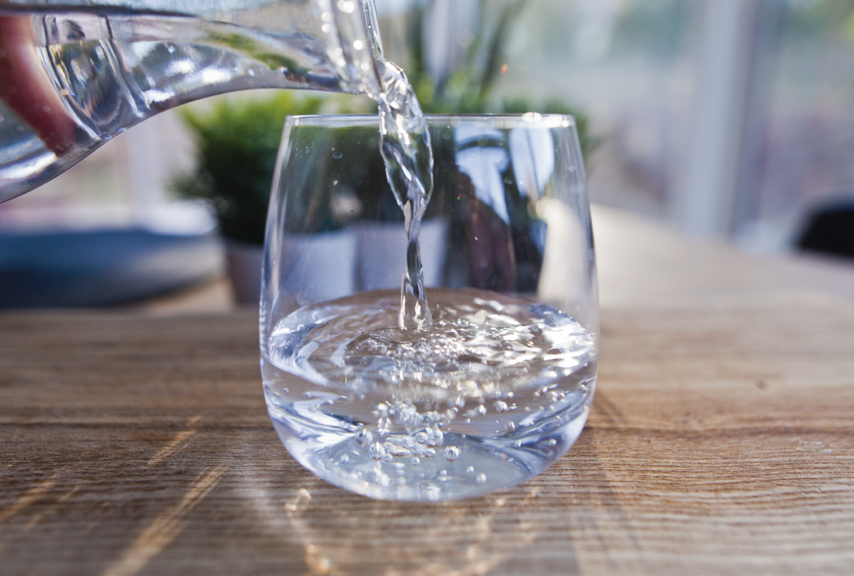 Mitos y verdades de tomar agua