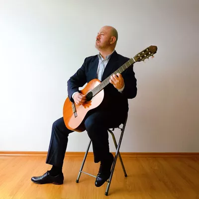 Víctor Loza Palacios - Guitarrista.