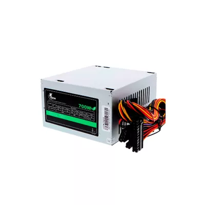 Xtech P4   Fuente de alimentacion  interna    CA 110 V   700 vatios   Estados Unidos