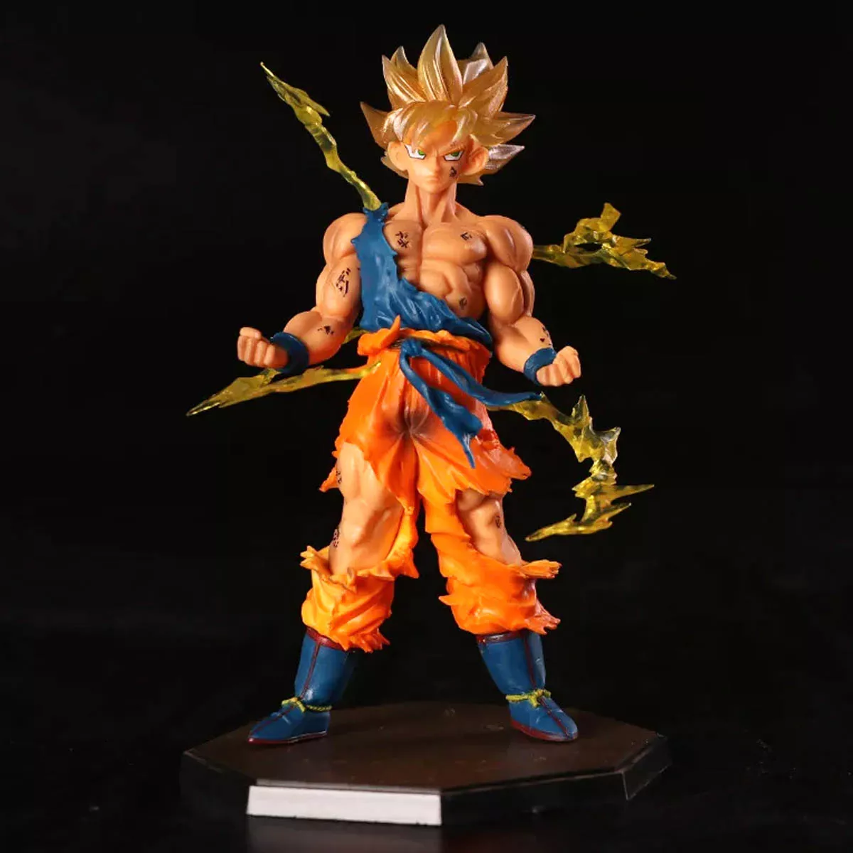 Dragon Ball Figura Son Goku Super Saiyan 15cm PVC